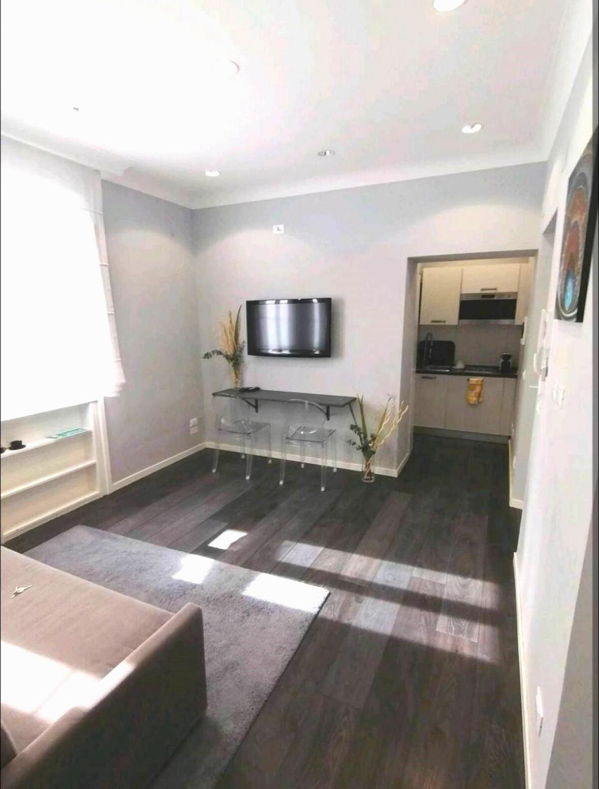 Crispi Relax Apartment ローマ エクステリア 写真